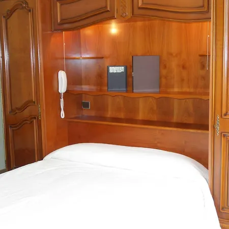Hotell Le Clos Du Loup